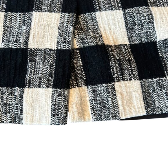 Compagna Monochromatic Check Old Money Classic Pencil Skirt - Picture 5 of 7